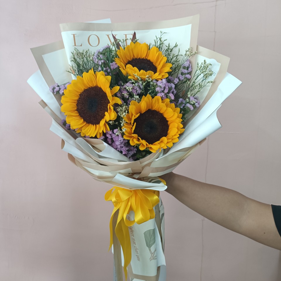 Kalidades House of Flowers | 3 Stems Sunflower Bouquet